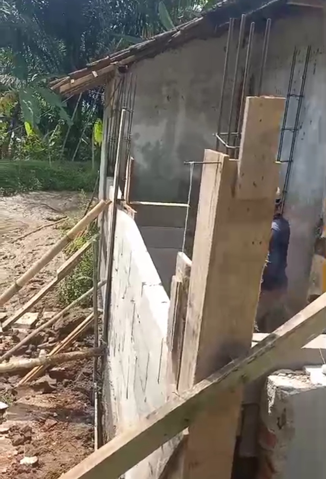 Screenshot_20250609_144657_Video Player